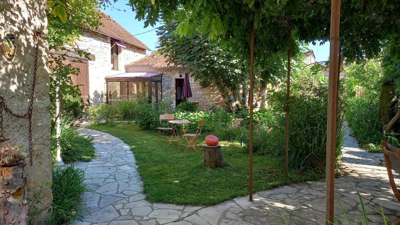 Le Clos De La Roseraie Saint-Martin-Labouval Exterior foto